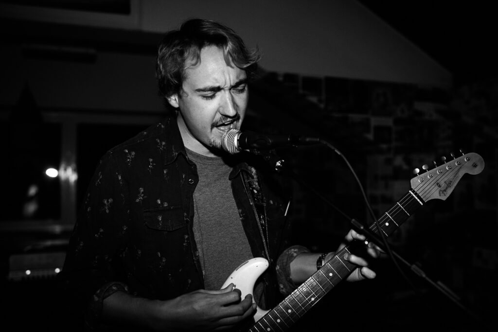 desert haze martin lead guitar fender
vintage concert konzert guitarist finest sound from wildschoenau band bandmember about live sound playing